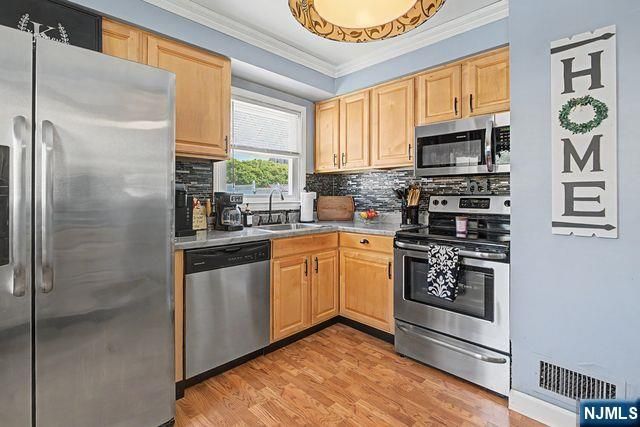 294 Hayes Drive, Saddle Brook, NJ 07663