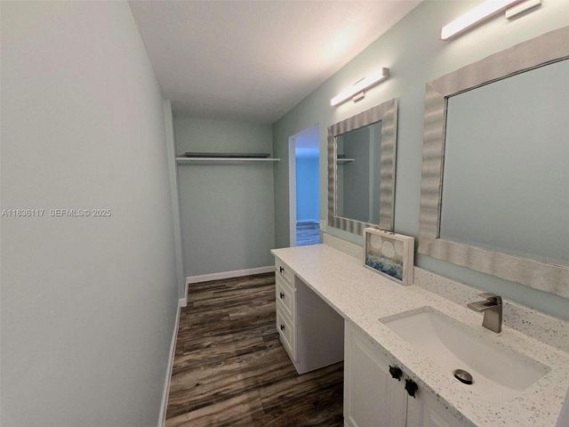 1147 Hillsboro Mile 605, Hillsboro Beach, FL 33062