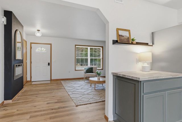 2825 LEAHY AVENUE, Stevens Point, WI 54481