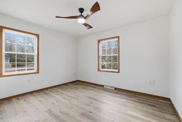 2825 LEAHY AVENUE, Stevens Point, WI 54481