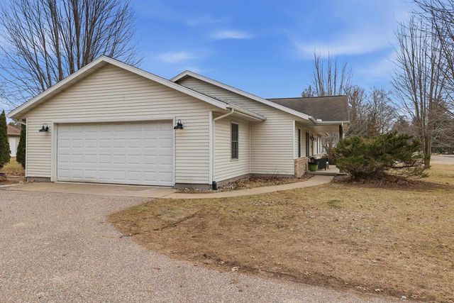 2825 LEAHY AVENUE, Stevens Point, WI 54481