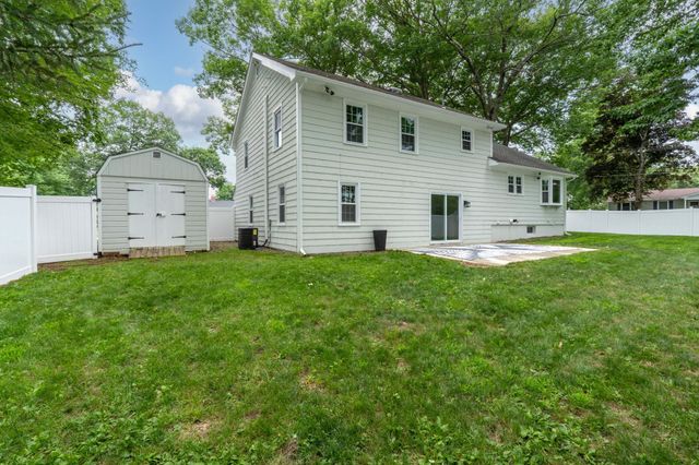 91 Carolan Avenue, Hampton, NH 03842