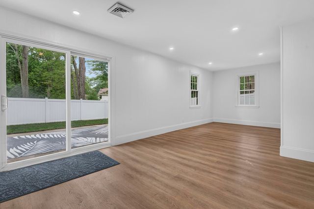 91 Carolan Avenue, Hampton, NH 03842