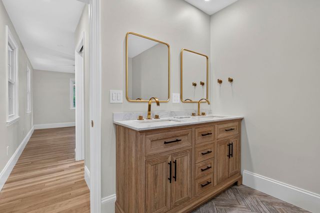 91 Carolan Avenue, Hampton, NH 03842
