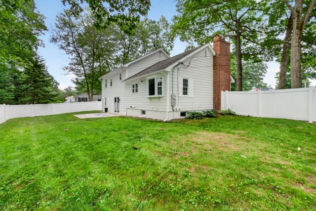 91 Carolan Avenue, Hampton, NH 03842