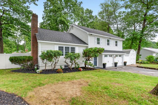 91 Carolan Avenue, Hampton, NH 03842