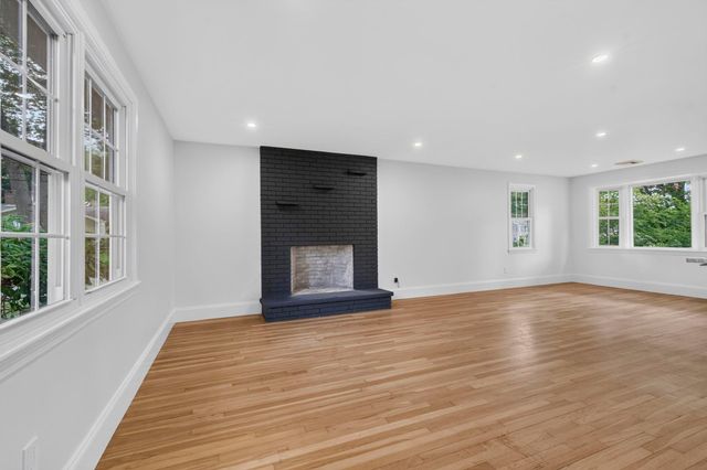 91 Carolan Avenue, Hampton, NH 03842