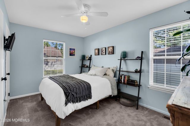 352 Cedar Drive, Manahawkin, NJ 08050