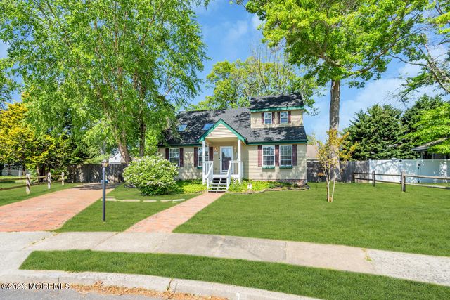 352 Cedar Drive, Manahawkin, NJ 08050