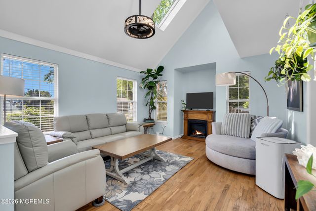 352 Cedar Drive, Manahawkin, NJ 08050