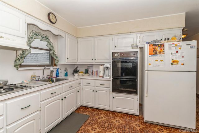 77 Lucille Avenue, Elmont, NY 11003