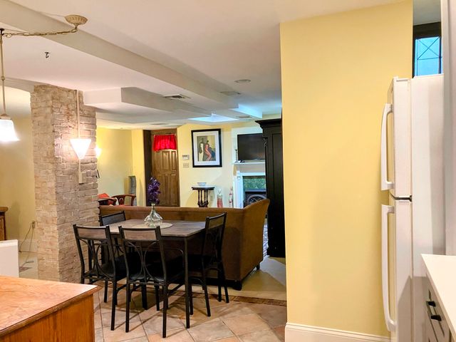 366 Walnut Ave G, Boston, MA 02119