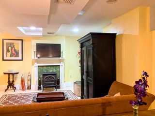 366 Walnut Ave G, Boston, MA 02119
