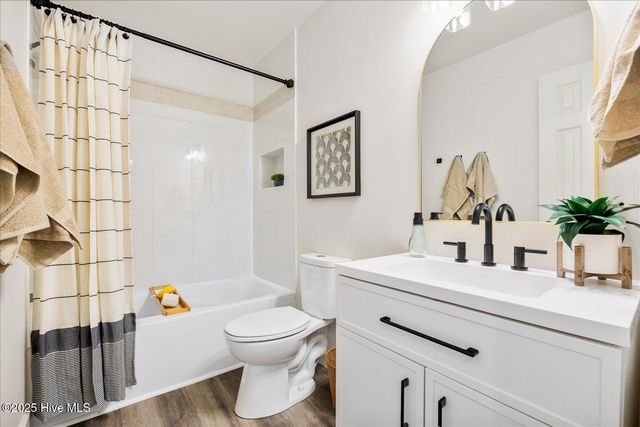 1501 Fishermans Way, Carolina Beach, NC 28428