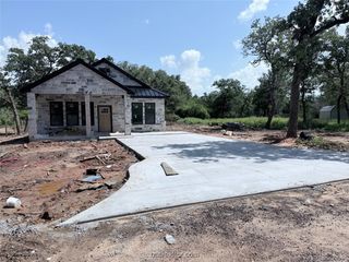 306 Mistletoe Circle, Somerville, TX 77879