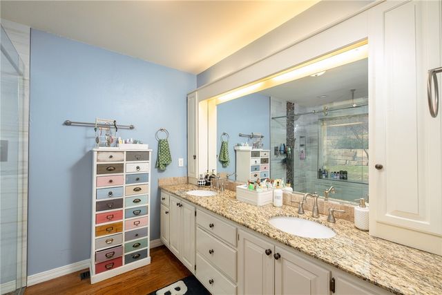 585 N Rockcliff Road, Fayetteville, AR 72701