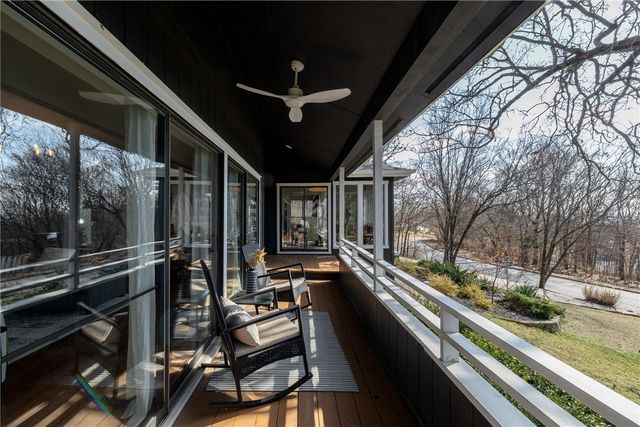 585 N Rockcliff Road, Fayetteville, AR 72701