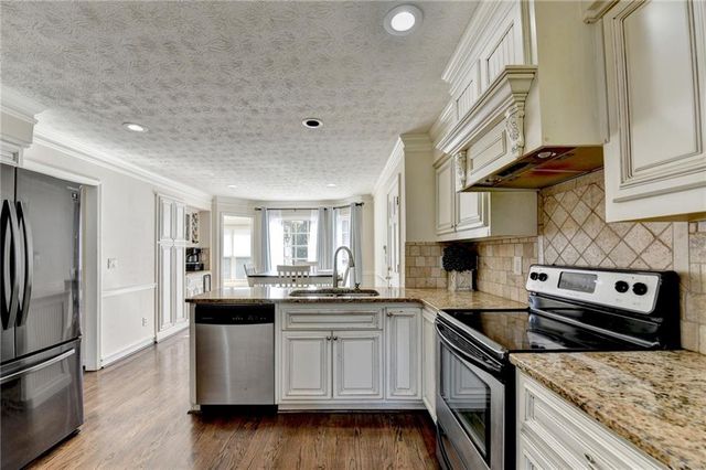 3486 Starwood Trail SW, Lilburn, GA 30047