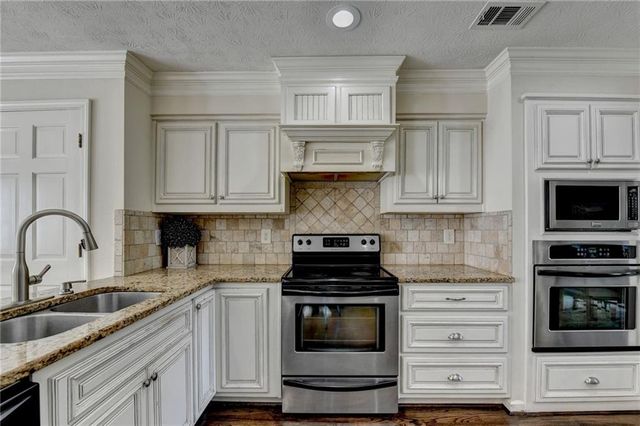 3486 Starwood Trail SW, Lilburn, GA 30047