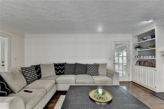 3486 Starwood Trail SW, Lilburn, GA 30047