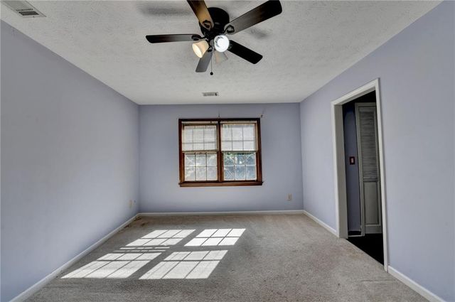 3486 Starwood Trail SW, Lilburn, GA 30047
