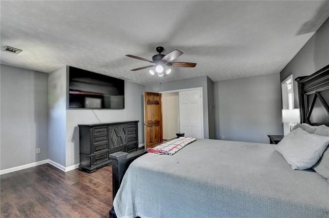3486 Starwood Trail SW, Lilburn, GA 30047