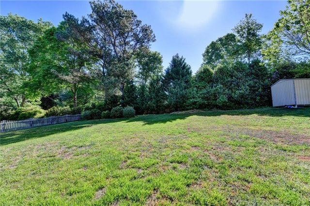 3486 Starwood Trail SW, Lilburn, GA 30047