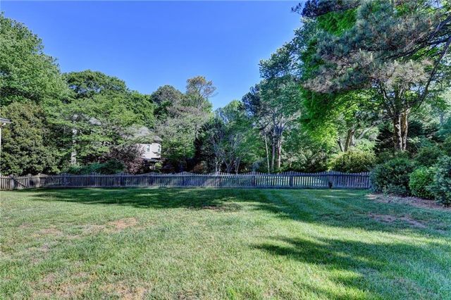 3486 Starwood Trail SW, Lilburn, GA 30047
