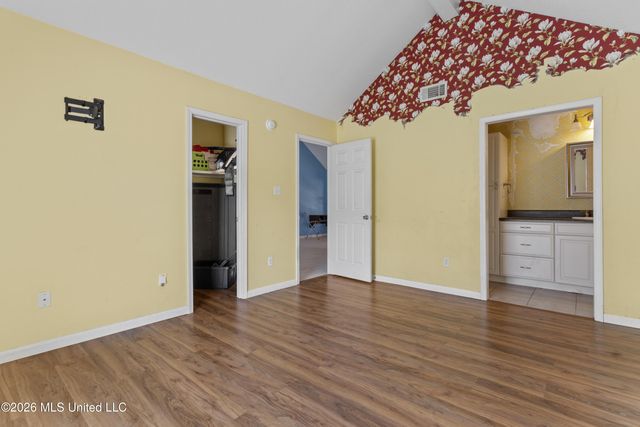 7020 Red Bud Lane, Ocean Springs, MS 39564