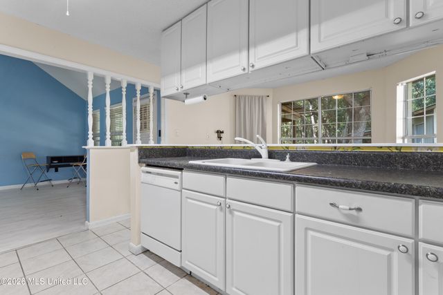 7020 Red Bud Lane, Ocean Springs, MS 39564