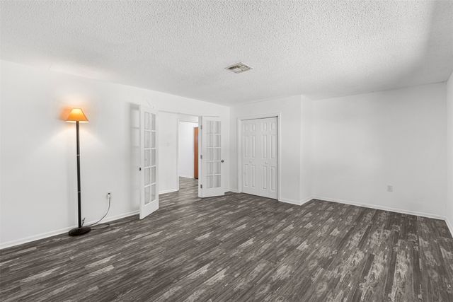 815 N Wright Avenue, Kerens, TX 75144