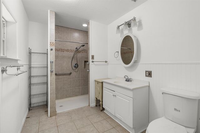 815 N Wright Avenue, Kerens, TX 75144