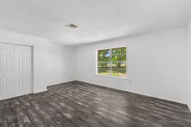 815 N Wright Avenue, Kerens, TX 75144