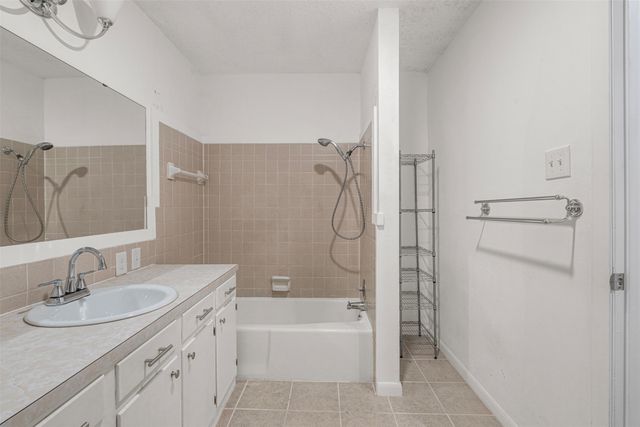 815 N Wright Avenue, Kerens, TX 75144