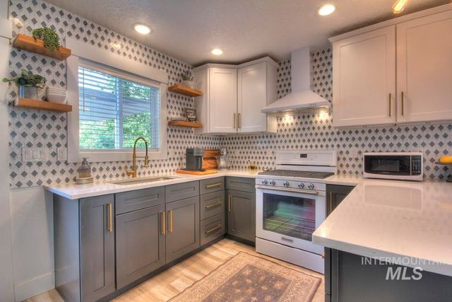 1501 S Hervey St, Boise, ID 83705