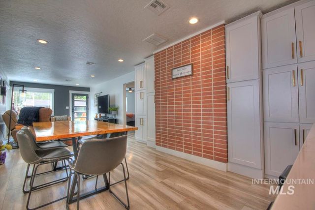 1501 S Hervey St, Boise, ID 83705