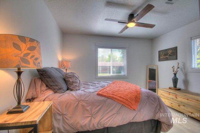 1501 S Hervey St, Boise, ID 83705