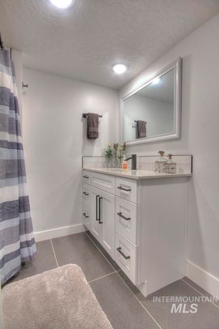 1501 S Hervey St, Boise, ID 83705