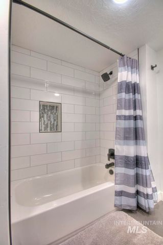 1501 S Hervey St, Boise, ID 83705