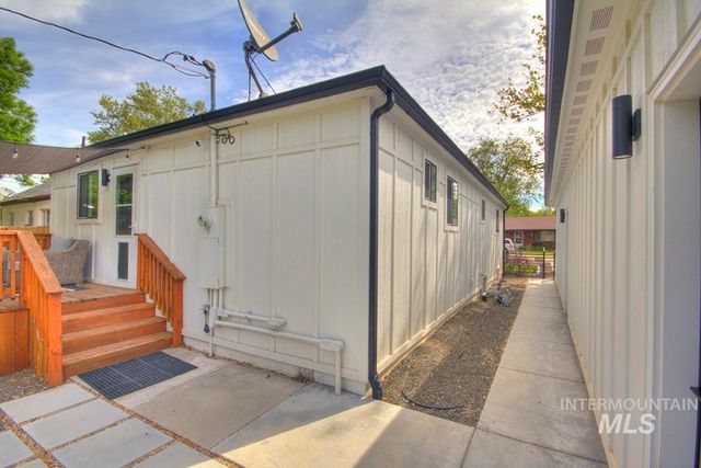 1501 S Hervey St, Boise, ID 83705