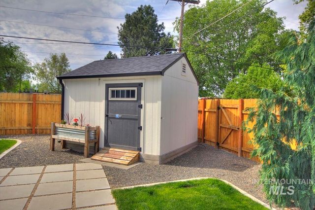 1501 S Hervey St, Boise, ID 83705