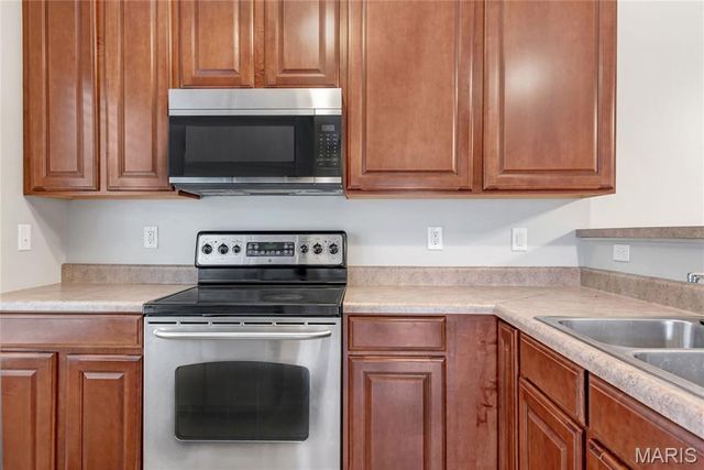 4302 Spring Creek Lane, O'fallon, MO 63368