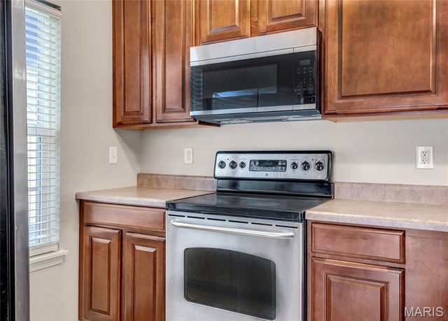 4302 Spring Creek Lane, O'fallon, MO 63368