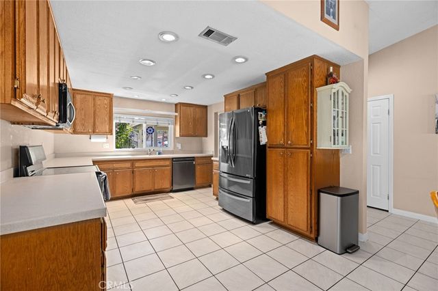 30841 Long Point, Canyon Lake, CA 92587