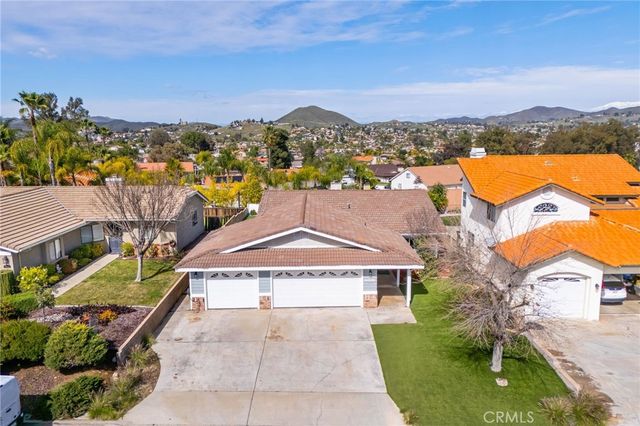 30841 Long Point, Canyon Lake, CA 92587