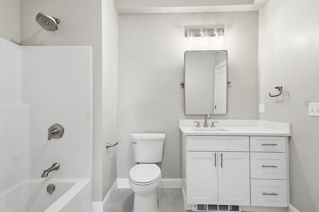 8 Vine Street 5, Haverhill, MA 01830