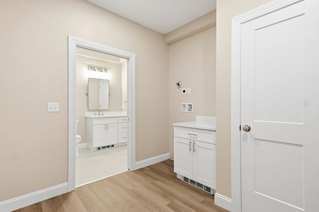 8 Vine Street 5, Haverhill, MA 01830