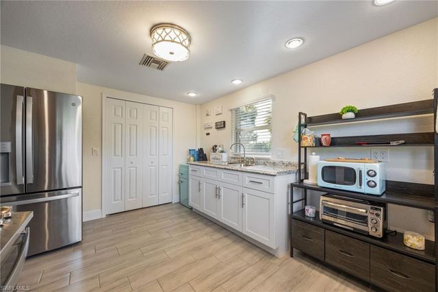 17041 E Lake DR, North Fort Myers, FL 33917