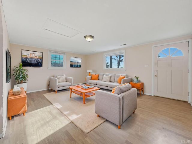 10368 Spring Mill Road, Concord, VA 24538