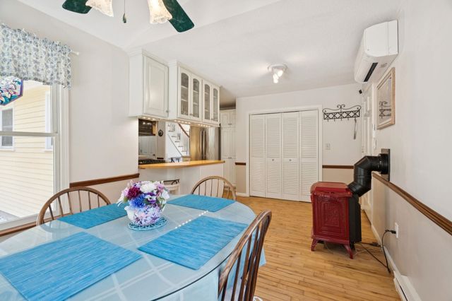 66 Sparrowhawk Road, New London, NH 03257